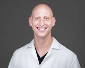 professional headshot of doctor steven kent md
